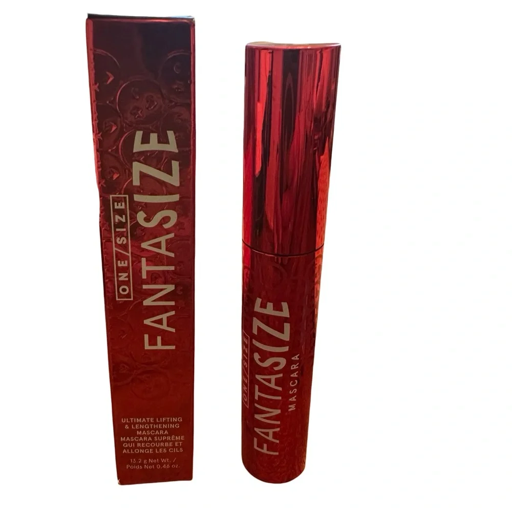 One Size Fantasize Mascara “Bodacious Black” NIB